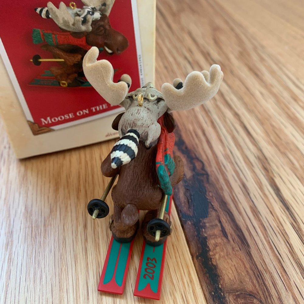 Hallmark Keepsake Ornament - Moose on the Loose 2003 - Brand New, Never Used - Picture 10 of 11